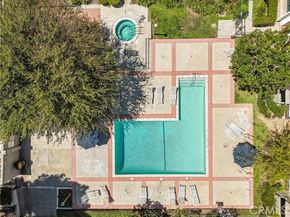 17140 Burbank Boulevard 105, Encino (los Angeles) CA 91316