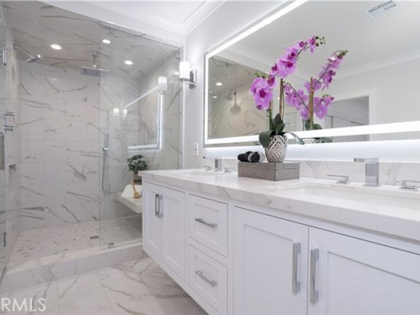 10133 Whitaker Avenue, Granada Hills (los Angeles) CA 91343