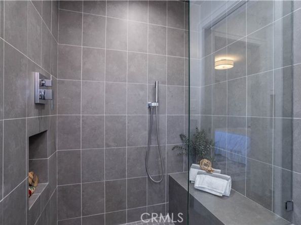 10133 Whitaker Avenue, Granada Hills (los Angeles) CA 91343