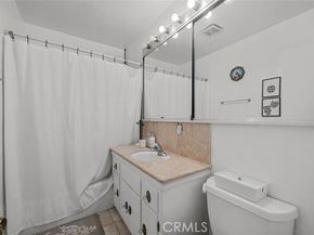 8062 Tyrone Avenue, Panorama City (los Angeles) CA 91402