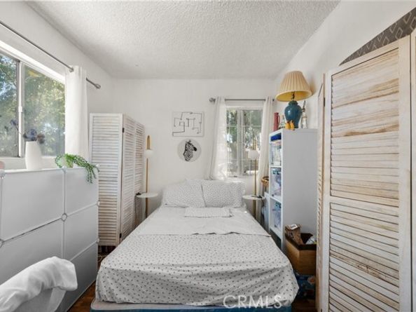 8062 Tyrone Avenue, Panorama City (los Angeles) CA 91402