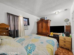 8062 Tyrone Avenue, Panorama City (los Angeles) CA 91402