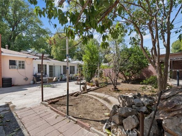 8062 Tyrone Avenue, Panorama City (los Angeles) CA 91402