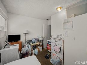8062 Tyrone Avenue, Panorama City (los Angeles) CA 91402
