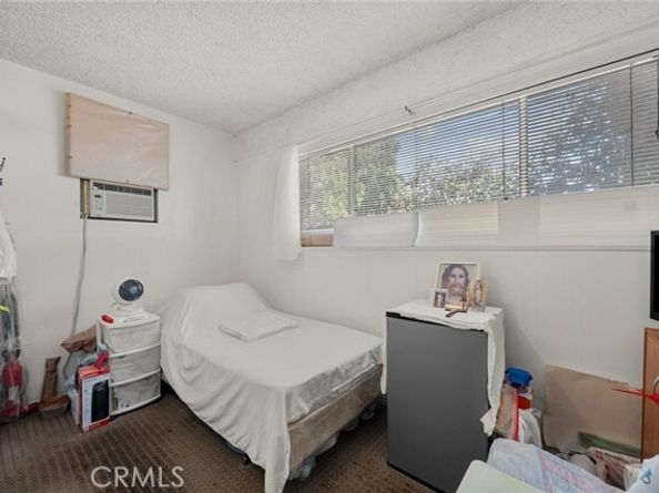 8062 Tyrone Avenue, Panorama City (los Angeles) CA 91402