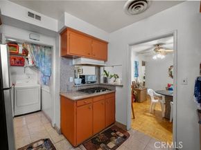 8062 Tyrone Avenue, Panorama City (los Angeles) CA 91402