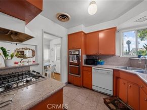 8062 Tyrone Avenue, Panorama City (los Angeles) CA 91402