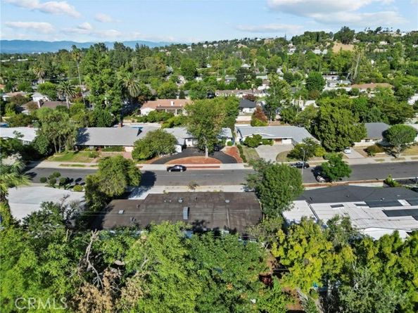 4801 Almidor Avenue, Woodland Hills (los Angeles) CA 91364