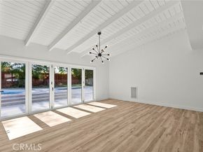 4801 Almidor Avenue, Woodland Hills (los Angeles) CA 91364