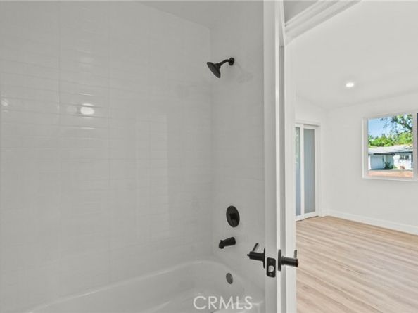 4801 Almidor Avenue, Woodland Hills (los Angeles) CA 91364