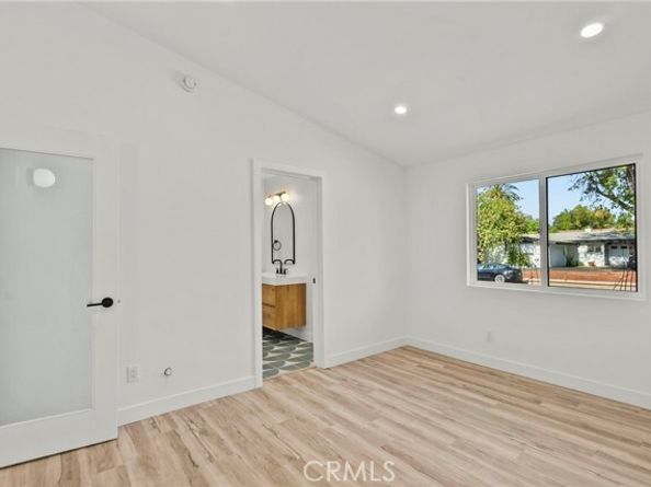 4801 Almidor Avenue, Woodland Hills (los Angeles) CA 91364