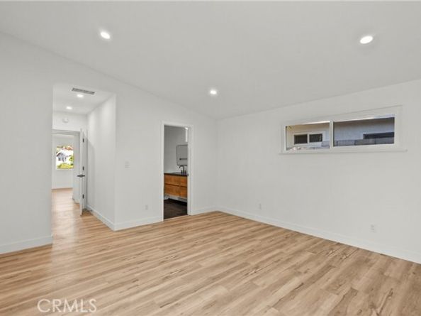 4801 Almidor Avenue, Woodland Hills (los Angeles) CA 91364