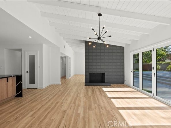 4801 Almidor Avenue, Woodland Hills (los Angeles) CA 91364