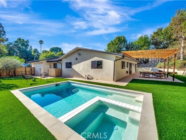 5534 Pattilar Avenue, Woodland Hills (los Angeles) CA 91367
