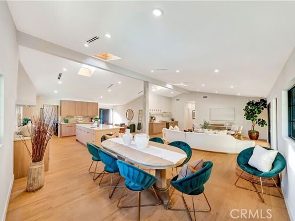 5534 Pattilar Avenue, Woodland Hills (los Angeles) CA 91367