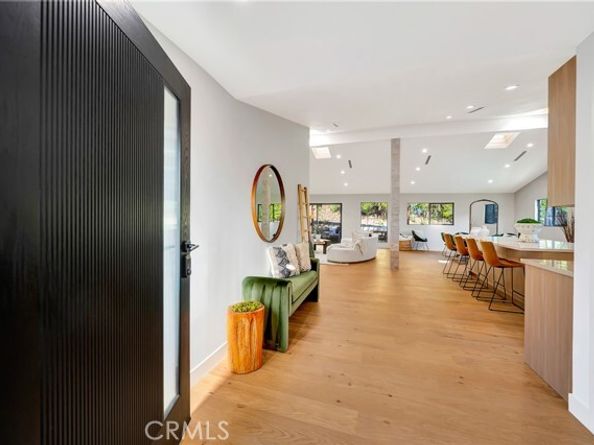 5534 Pattilar Avenue, Woodland Hills (los Angeles) CA 91367