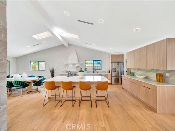 5534 Pattilar Avenue, Woodland Hills (los Angeles) CA 91367