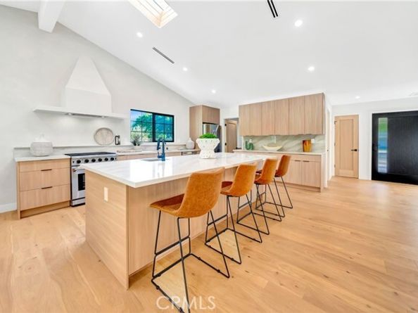 5534 Pattilar Avenue, Woodland Hills (los Angeles) CA 91367