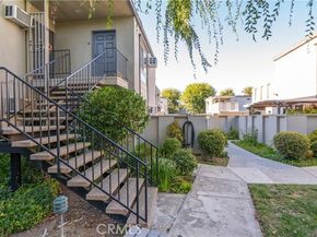 6041 Fountain Park Street 9, Woodland Hills (los Angeles) CA 91367