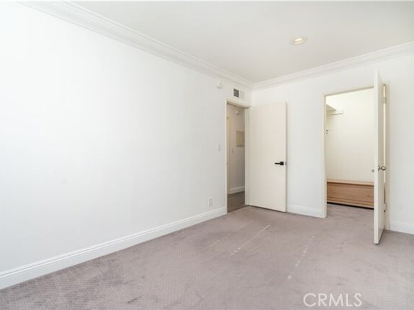 6041 Fountain Park Street 9, Woodland Hills (los Angeles) CA 91367