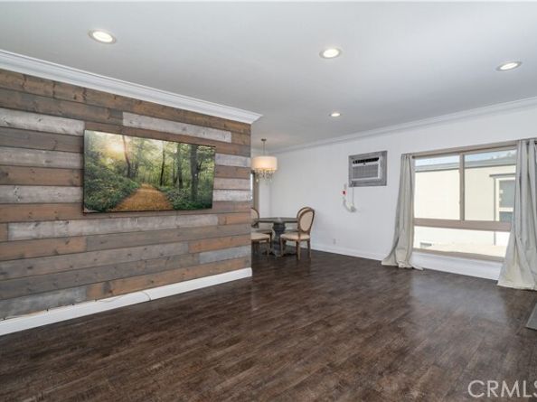 6041 Fountain Park Street 9, Woodland Hills (los Angeles) CA 91367