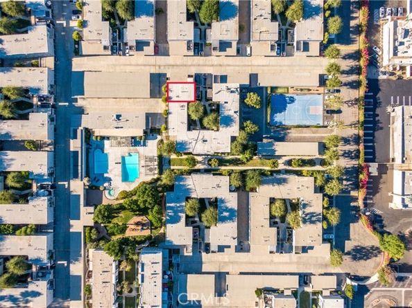 6041 Fountain Park Street 9, Woodland Hills (los Angeles) CA 91367