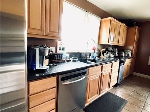 7957 Sausalito Avenue, West Hills (los Angeles) CA 91304