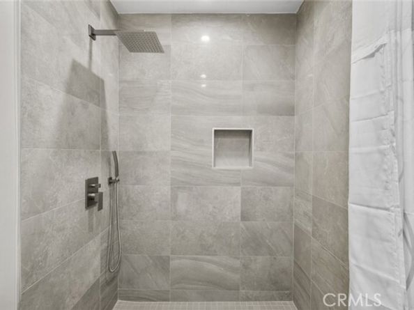 6820 Jellico Avenue, Van Nuys (los Angeles) CA 91406