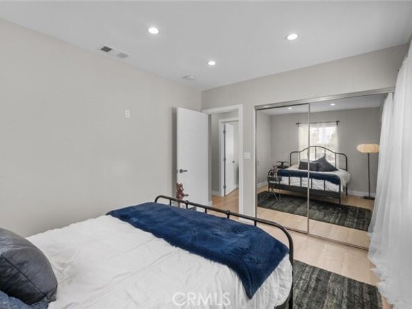 6820 Jellico Avenue, Van Nuys (los Angeles) CA 91406