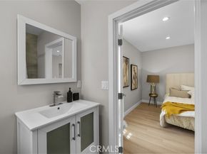 6820 Jellico Avenue, Van Nuys (los Angeles) CA 91406