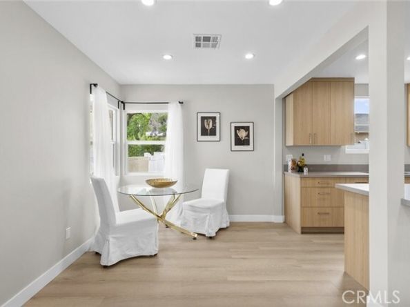6820 Jellico Avenue, Van Nuys (los Angeles) CA 91406