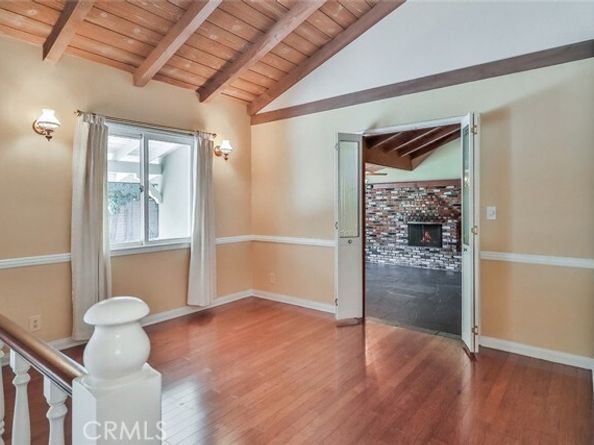 17654 Prairie Street, Northridge (los Angeles) CA 91325