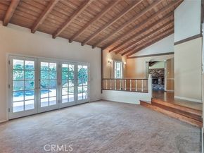 17654 Prairie Street, Northridge (los Angeles) CA 91325