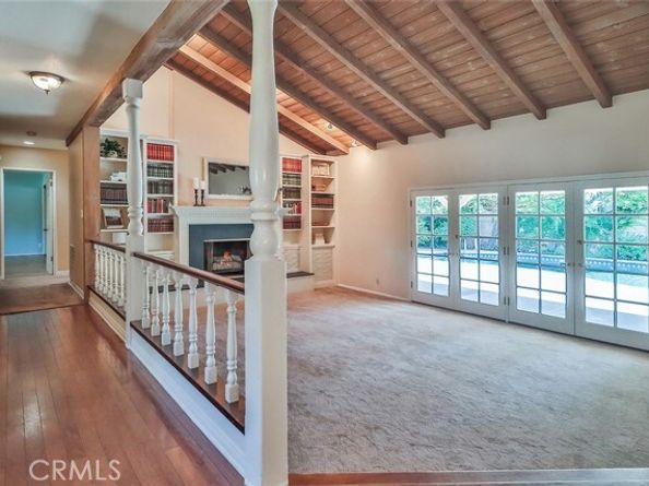 17654 Prairie Street, Northridge (los Angeles) CA 91325