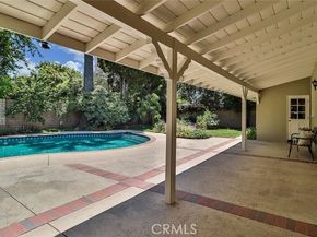 17654 Prairie Street, Northridge (los Angeles) CA 91325