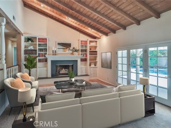 17654 Prairie Street, Northridge (los Angeles) CA 91325