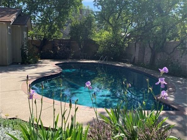 17654 Prairie Street, Northridge (los Angeles) CA 91325