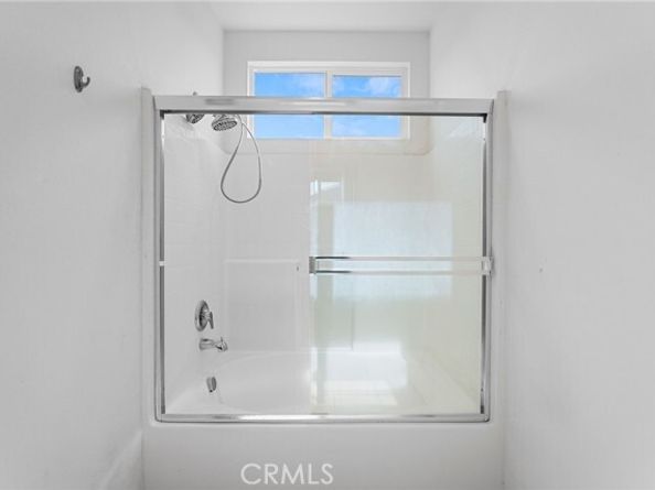 7600 N Courage Way, Van Nuys (los Angeles) CA 91405