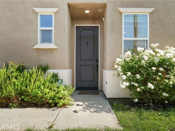 7600 N Courage Way, Van Nuys (los Angeles) CA 91405
