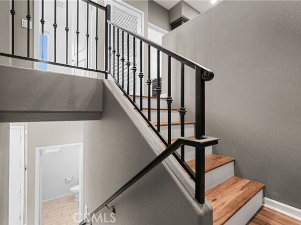 7600 N Courage Way, Van Nuys (los Angeles) CA 91405