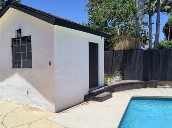 20401 Napa Street, Winnetka (los Angeles) CA 91306