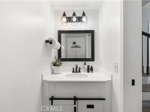 9228 Ventana Lane, North Hills (los Angeles) CA 91343