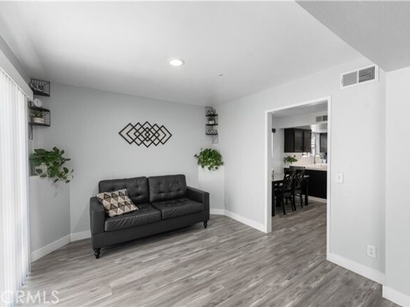 9228 Ventana Lane, North Hills (los Angeles) CA 91343