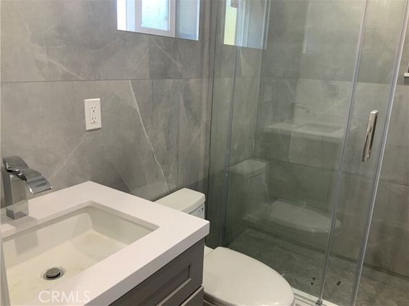 15330 Hart Street, Van Nuys (los Angeles) CA 91406