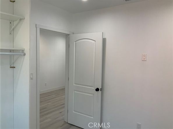 15330 Hart Street, Van Nuys (los Angeles) CA 91406