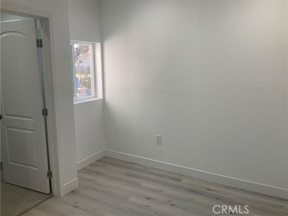 15330 Hart Street, Van Nuys (los Angeles) CA 91406
