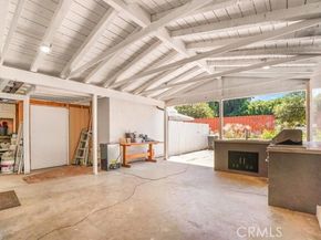 15330 Hart Street, Van Nuys (los Angeles) CA 91406