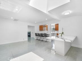 15330 Hart Street, Van Nuys (los Angeles) CA 91406
