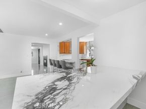 15330 Hart Street, Van Nuys (los Angeles) CA 91406
