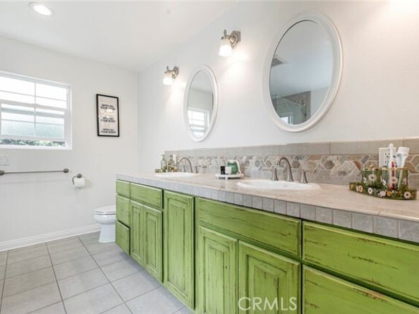 7129 Forbes Avenue, Van Nuys (los Angeles) CA 91406
